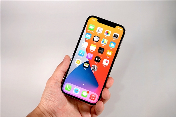 宜城苹果手机维修分享iOS 14.2修订版已到，专属iPhone 12系列 