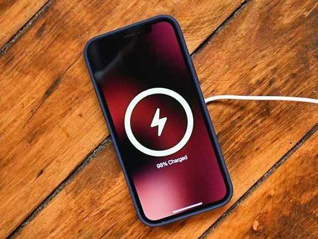 宜城苹果手机维修分享iPhone 12可以随便充电吗 